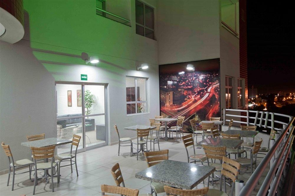 Hotel Serras